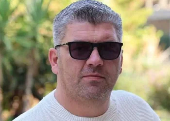 Direğe çarpan motosiklet sürücüsü öldü