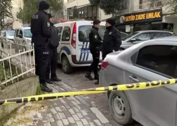 Eşi ve çocuklarını öldürüp intihar etti