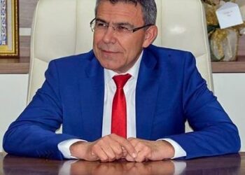 O fotoğraflar AK Partili başkanın başını yaktı