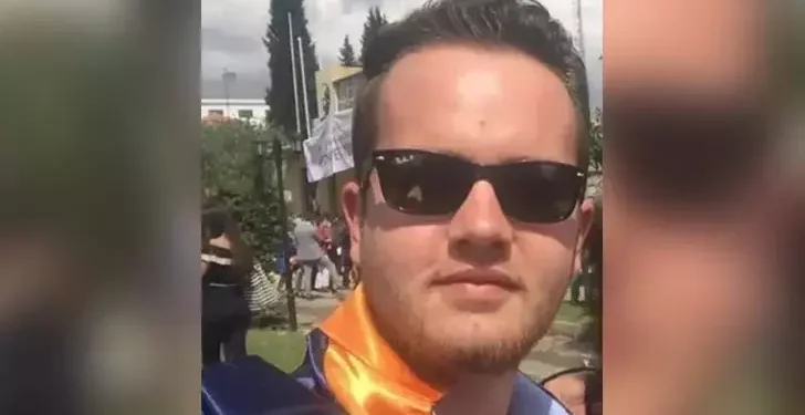 Tartıştığı kişiyi parke taşıyla öldürdü