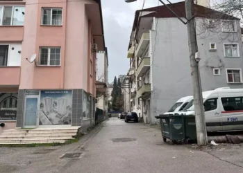 Sokakta 25 günlük erkek bebek bulundu