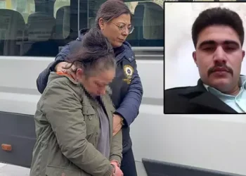 Sevgilisini otomobilde bıçaklayarak öldürdü