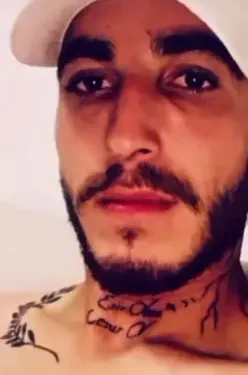 Ziyaretine gittiği arkadaşının berber dükkanında öldürüldü