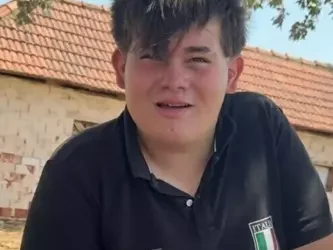 Kamyonetle çarpışan 14 yaşındaki motosikletli hayatını kaybetti