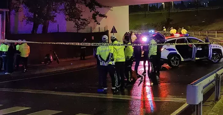 Kazaya müdahale eden polis, otobüsün altında kalarak şehit oldu