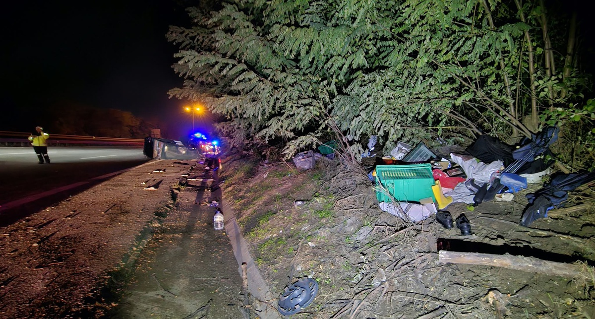 sakarya sapanca da minibusu devrilen surucu h 20308751 amp