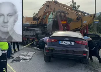 TIR'a arkadan çarpan otomobilin sürücüsü öldü