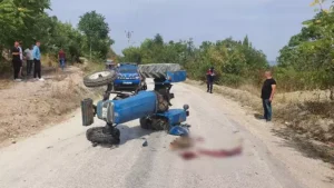 Bursa’nın İnegöl ilçesinde devrilen traktörün altında kalan Muazzez Turan (52),