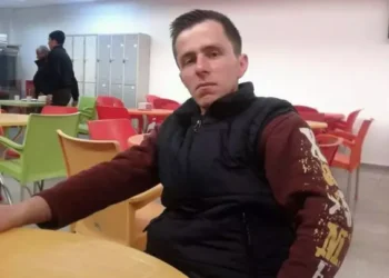 Bahçesine giren sürünün çobanını vurdu