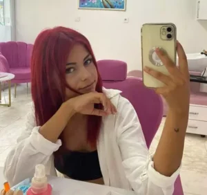 'Gezmeye çıkıyorum' diye evden çıktı 2 gündür haber yok