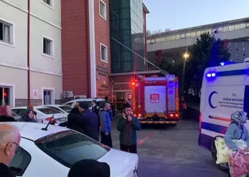 Hastanede yangın 18 hasta tahliye edildi