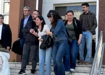 “‘Zeren mi suçlu’ Acılı anne isyan etti ‘Yazıklar olsun!’” (2)