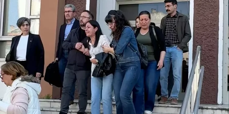 “‘Zeren mi suçlu’ Acılı anne isyan etti ‘Yazıklar olsun!’” (2)